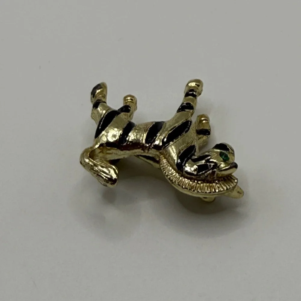 Vintage Gold Tone Zebra Brooch Pin Black Enamel Green Rhinestone Eye